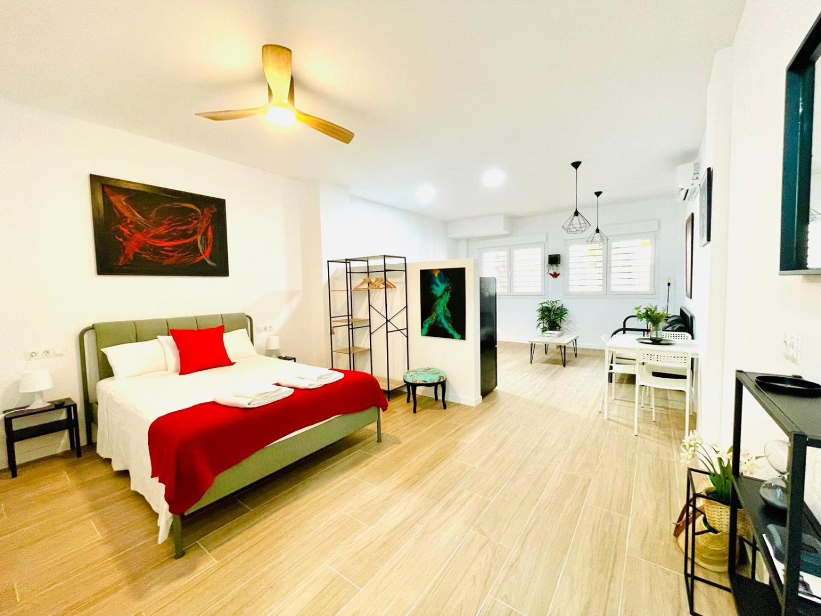 Completo Y Bello Apartamento En Málaga Eksteriør bilde